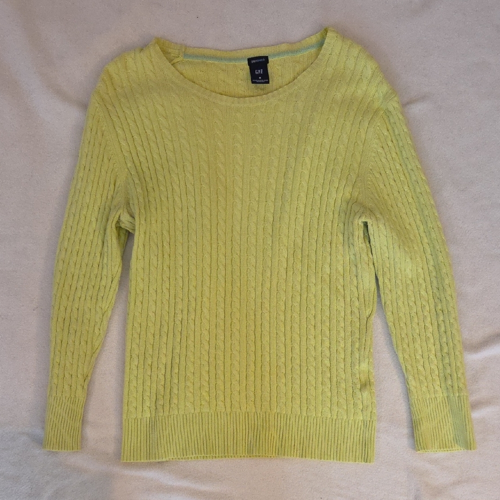 GAP Women's Lemon Cable Knit Sweater